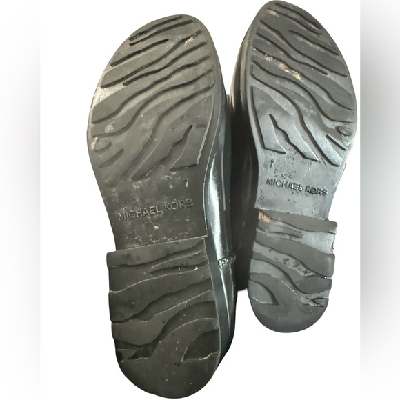 Michael Kors Waterproof Rubber Rain Boots Glossy Black Size 7 $150 Stylish - Picture 10 of 10